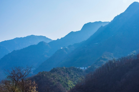 山岭 阳光