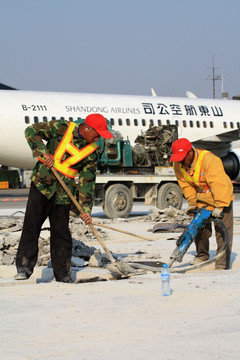 机场 停机坪 维修施工