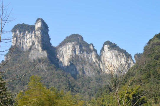 德夯苗寨盘古峰景色