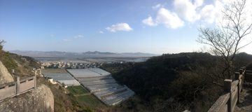 伍山石窟全景