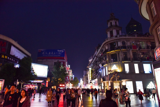 武汉步行街夜景