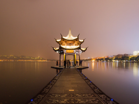 杭州西湖 集贤亭夜景