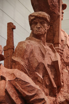 农民战士雕像