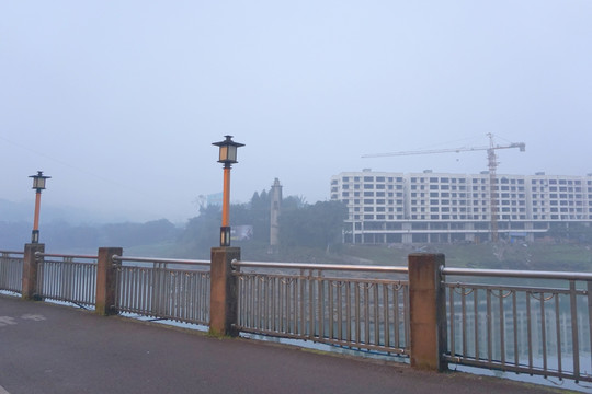 赤水市遥看 清晨的泸州九支镇