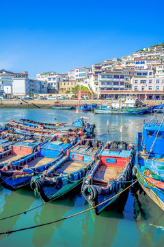 海边 渔村 渔船 码头