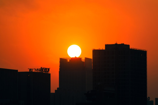 城市日落 建筑群剪影