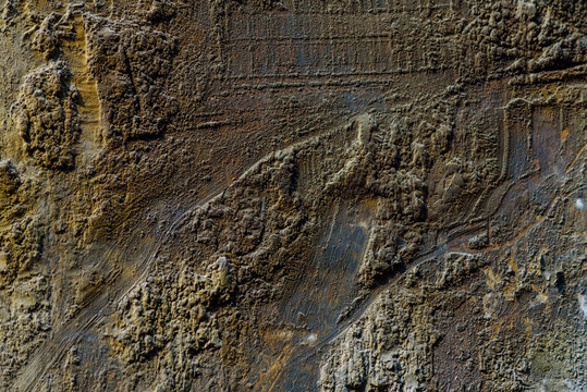 斑驳的水泥墙 泥土 铁锈