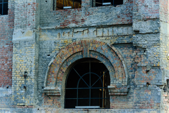 老厂房 窗框
