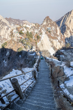 下山石台阶 华山西峰