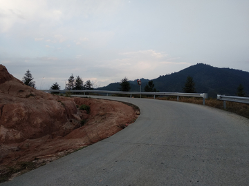 山路风景