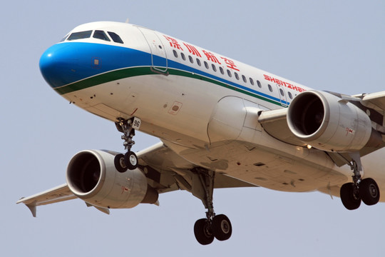飞机降落 深圳航空公司