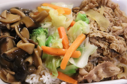 香菇牛肉饭