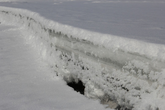 冰溶洞 冰雪奇观 冰雪融化 北