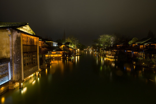 乌镇夜景西市河两岸风光