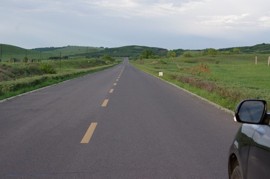 坝上红海滩公路