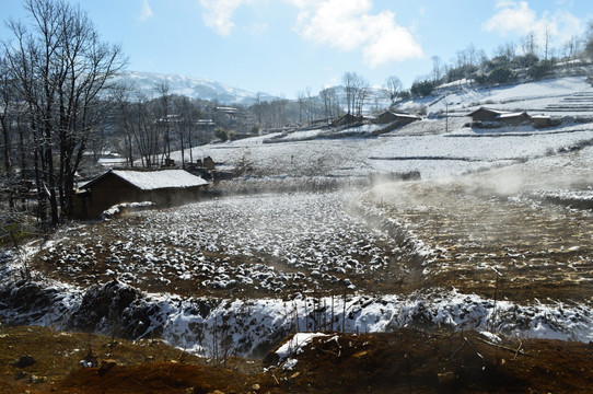 大凉山 乡村雪景