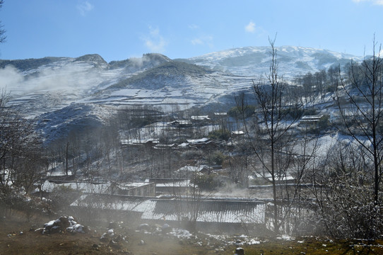 乡村雪景