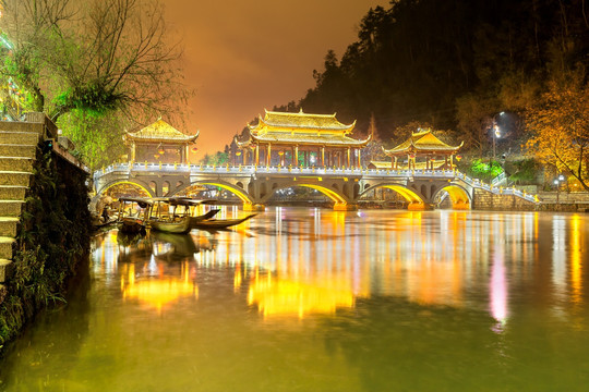 古城新韵 醉美凤凰 雾桥夜景