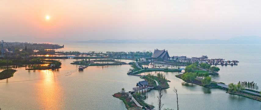 滇池大码头湿地落日高全景图