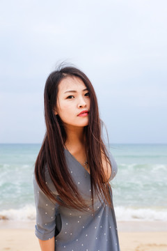 三亚海边的女人
