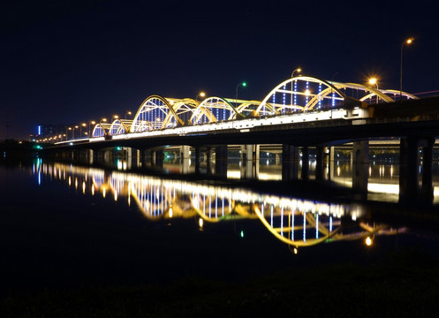 广运大桥夜景
