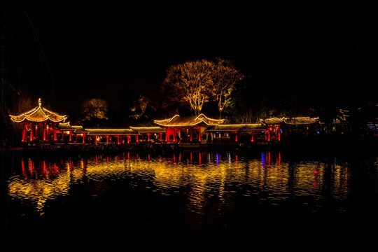 亭台楼阁夜景