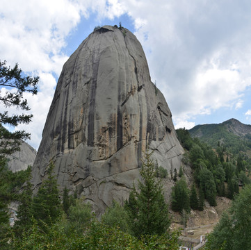 神钟山