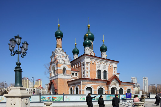 哈尔滨圣伊维尔教堂 砖木结构