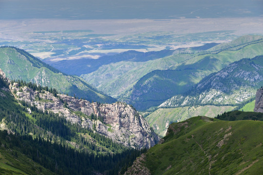 天山