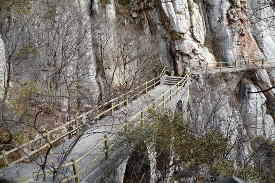 嵩山道路