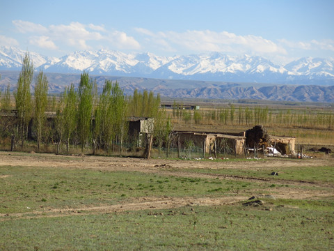 小山村