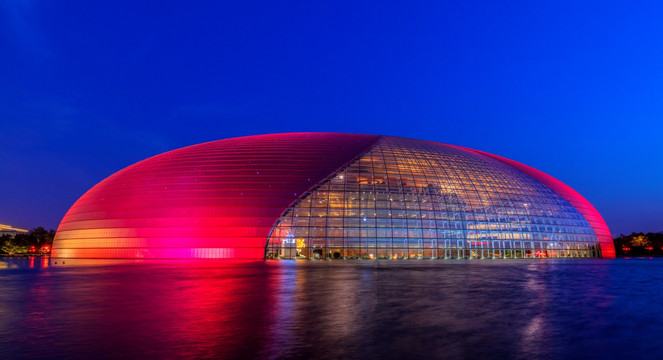 中国北京国家大剧院夜景