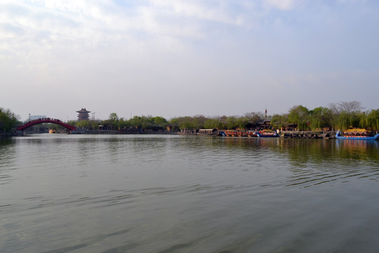 清明上河园
