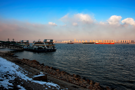 南京长江沿岸