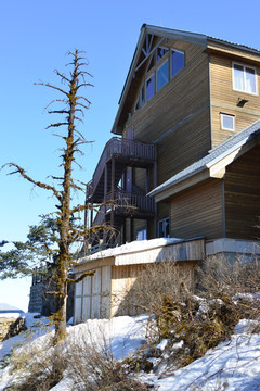 西岭雪山日月坪接待站 木楼宾馆