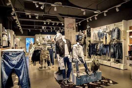 服装专卖店