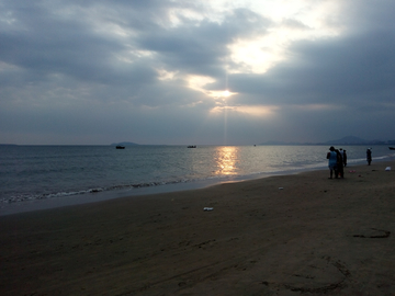 海边暮色夕阳 三亚湾海边风景