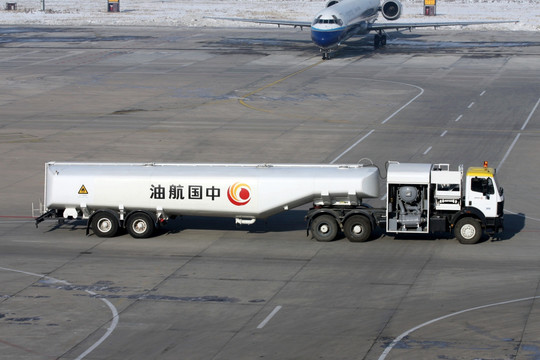 飞机加油车 航空加油车