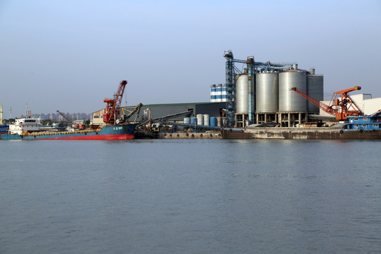 黄浦江 运输船