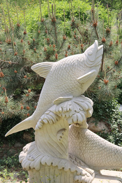 腾跃鲤鱼鱼雕雕像像