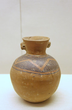 大汶口文化网纹彩陶壶