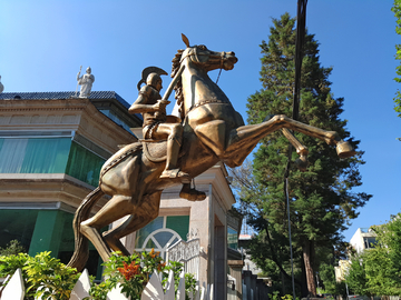 欧洲古代骑兵雕塑