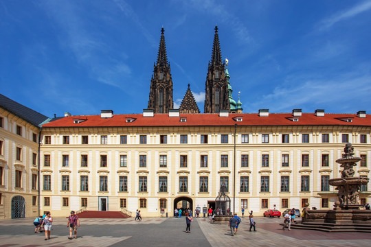 布拉格城堡区皇宫和圣维特教堂