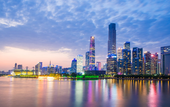 广州花城广场夜景 炫彩广州