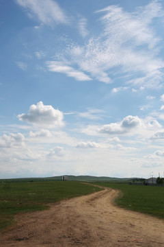 乌兰布统草原风景土路