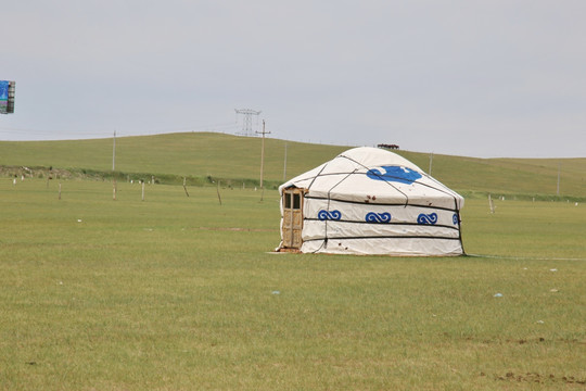 草原上的蒙古包包