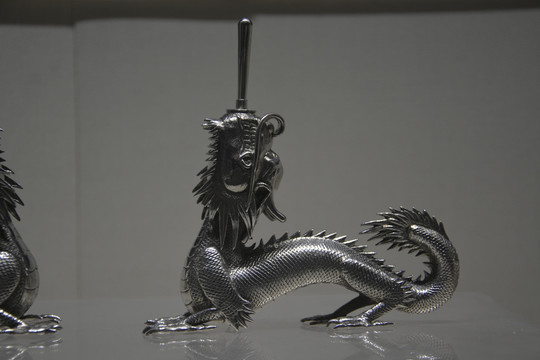 银龙