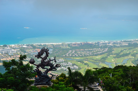 龙行天下