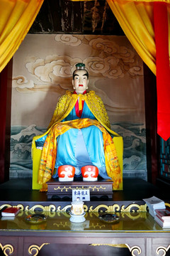 广济寺 龙王 雕像