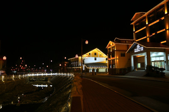 旅游小镇 夜景